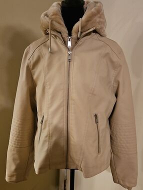 Novish Collection Cream Faux Leather Fur Lined Moto Jacket PXL